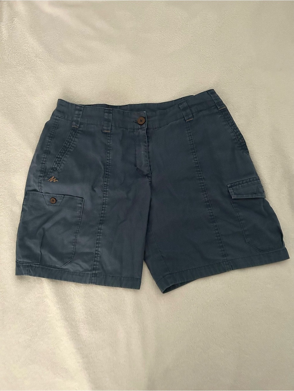 Vintage Outdoor Indie Women’s Dark Blue Cargo Shorts with Side Pockets